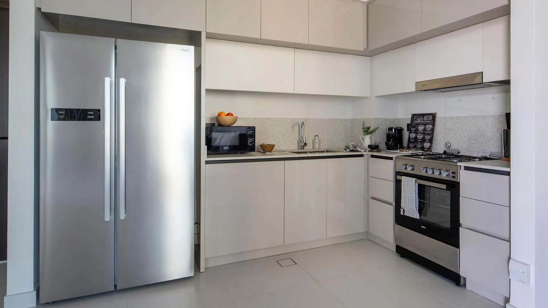 Apartment Frank Porter - Marina Vista Tower 2 Dubai
