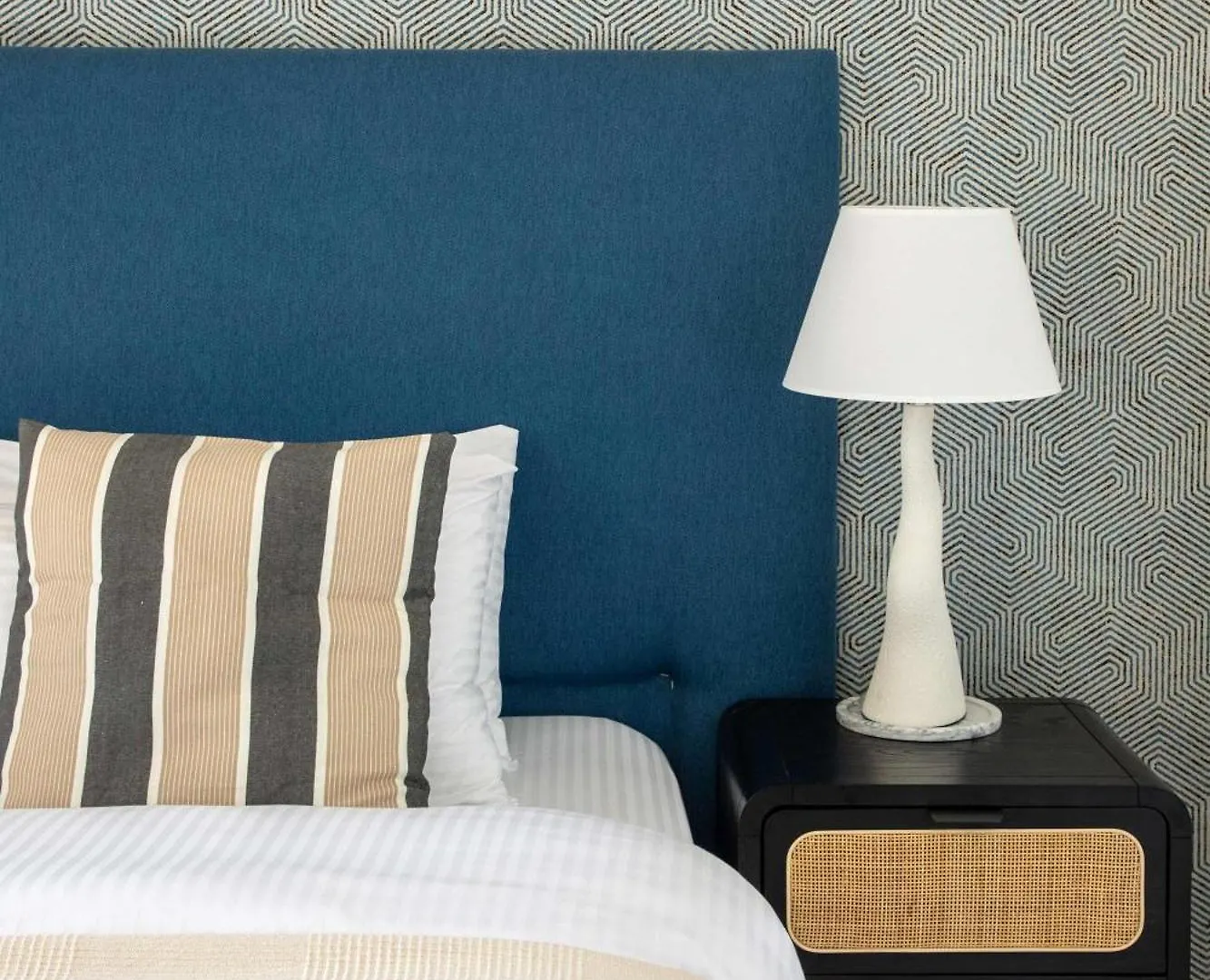 Apartment Frank Porter - Marina Vista Tower 2 Dubai